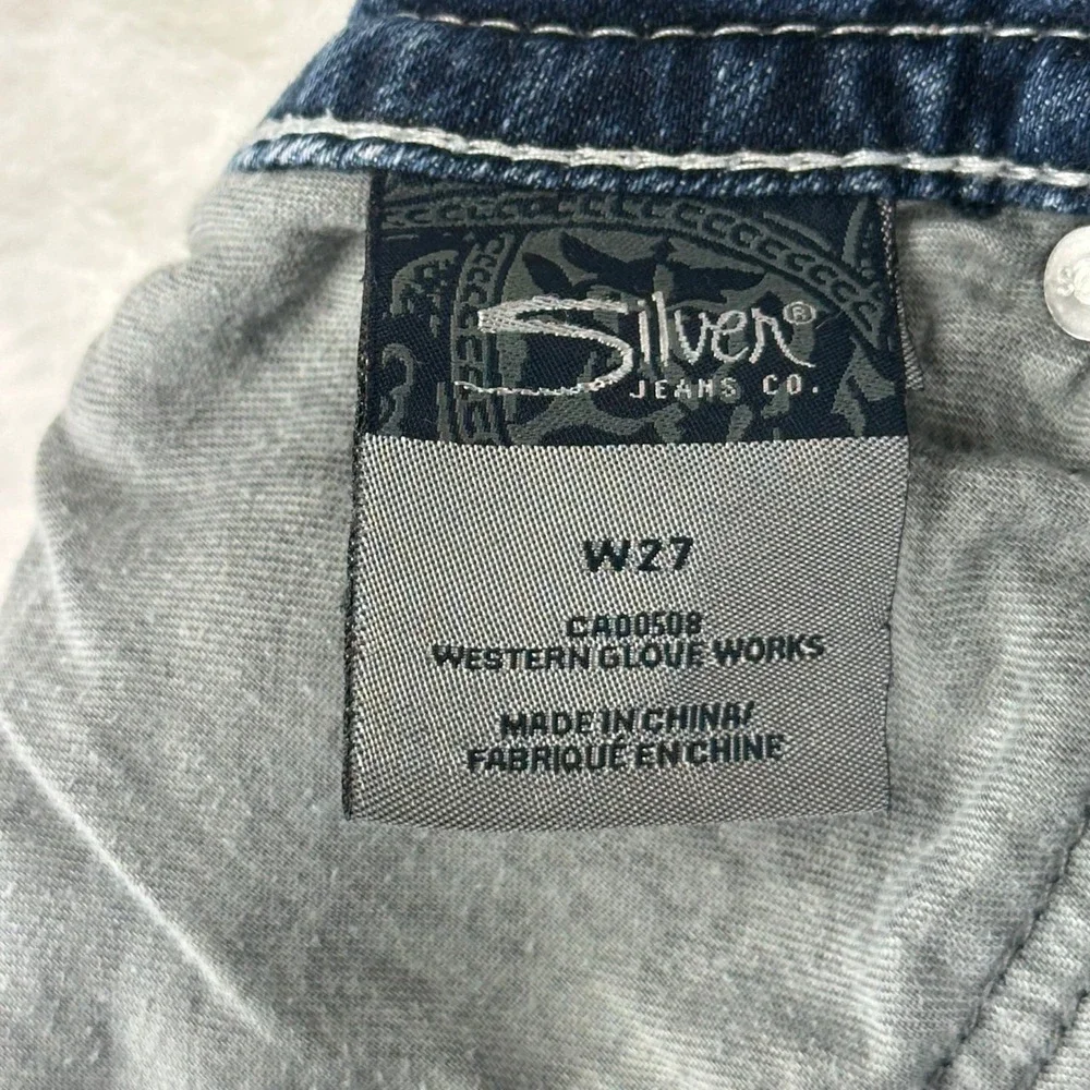 Silver Jeans Toni Shorts Womens 27 Medium Wash Distressed Y2K Denim‎